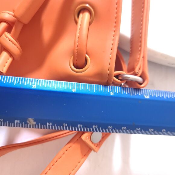 Guess Vintage Y2k Drawstring Closure Crossbady Bucket bag womans Orange Purse - Picture 13 of 15